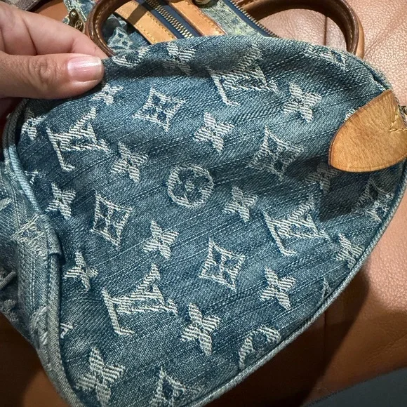 Louis Vuitton Blue Denim Handbag - Picture 6 of 13